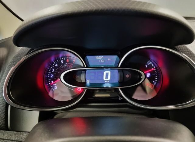 
								Renault Clio IV (Rot) full									