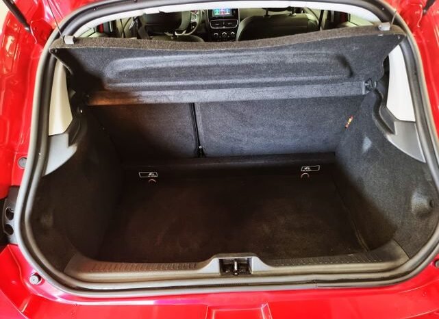 
								Renault Clio IV (Rot) full									