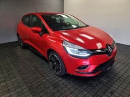 
										Renault Clio IV (Rot) full									