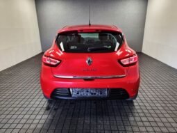 
										Renault Clio IV (Rot) full									