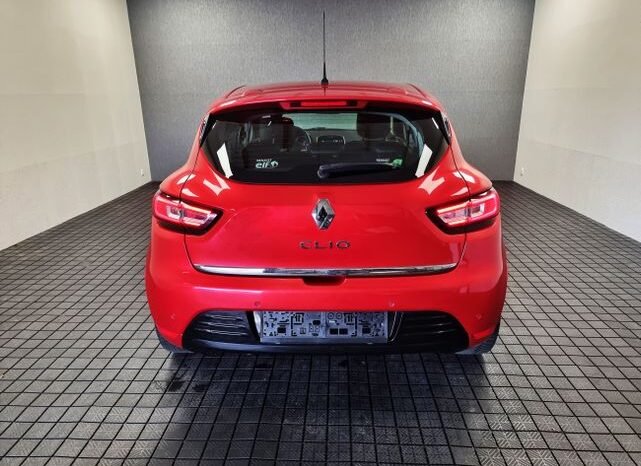 
								Renault Clio IV (Rot) full									