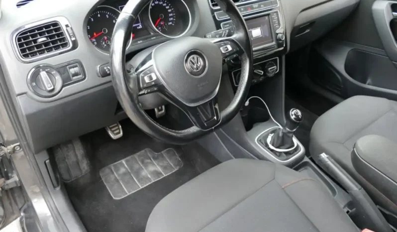 
								Volkswagen Polo 1.2 TSI 90 CH Match BVM5 – 2017 full									