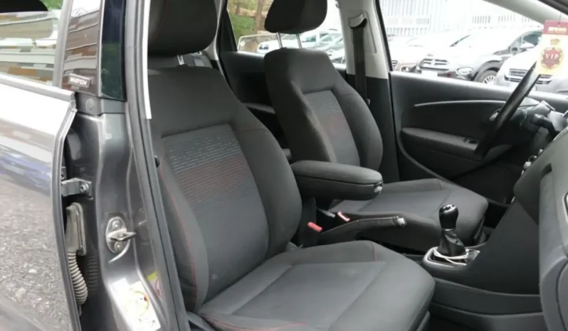 
								Volkswagen Polo 1.2 TSI 90 CH Match BVM5 – 2017 full									