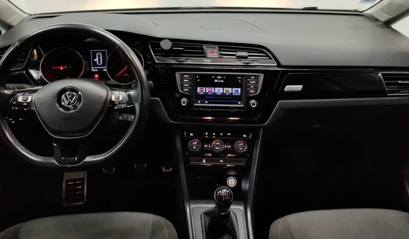 
								Volkswagen Touran 1.6 TDI 115 BMT 7pl Sound – 2017 full									