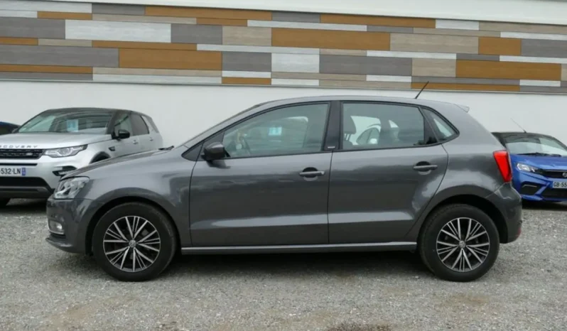 
								Volkswagen Polo 1.2 TSI 90 CH Match BVM5 – 2017 full									